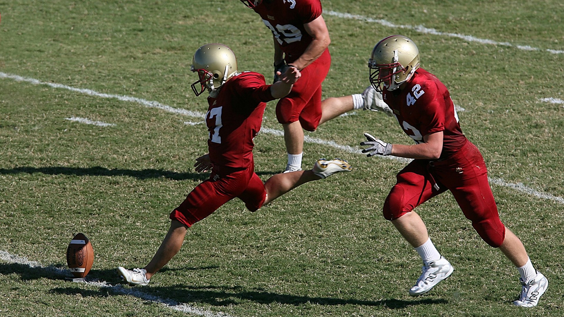 九游app官网下载-拜仁八连胜登顶德甲积分榜，拜仁成就德甲七连冠